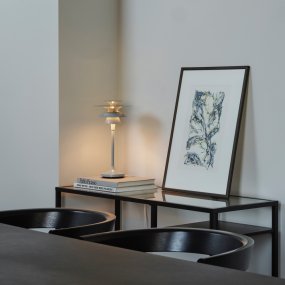 Picasso 35cm Bleu glacier lampe de table De Belid - La famille Picasso se compose de suspensions, de lampes de table et de lampadaires.