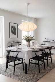 Josefine Ø50 Blanc suspension De Aneta Lighting - La suspension Josefine est un luminaire &eacute;l&eacute;gant aux lignes douces et harmonieuses qui cr&eacute;e une ambiance agr&eacute;able dans toutes les pi&egrave;ces.