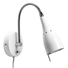 Tanum Blanc lampe de lecture De Armaturhantverk - Son design &eacute;l&eacute;gant et minimaliste en fait un choix parfait pour la chambre, le salon ou le bureau.