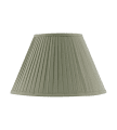 Fabric Lamp Shade 300 Vert olive De Karlskrona lampfabrik - Douille filet&eacute;e ou dans la virole en laiton fournie avec nos lampes de table et de sol.