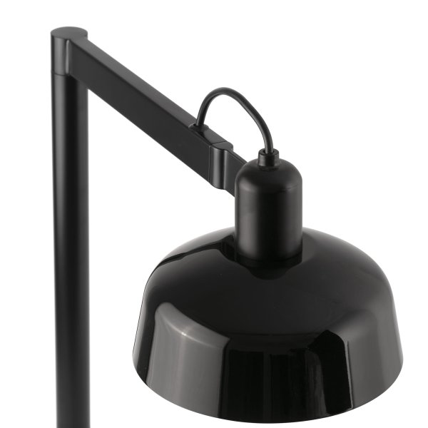 Tatawin 58cm Noir lampe de bureau De Faro Barcelona - Tatawin est une lampe de table dot&eacute;e d&#39;une structure noire et d&#39;un abat-jour en m&eacute;tal noir qui diffuse une lumi&egrave;re directionnelle et focalis&eacute;e.