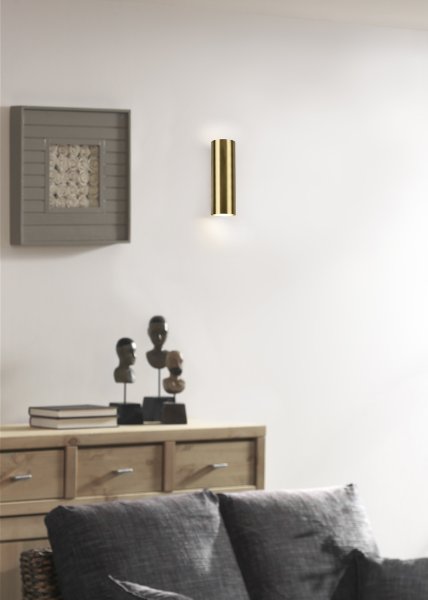 Marley 18cm Laiton antique applique murale De Trio Lighting - Avec son design sobre et sa finition de haute qualité, l'applique murale MARLEY est à la fois pratique et minimaliste.