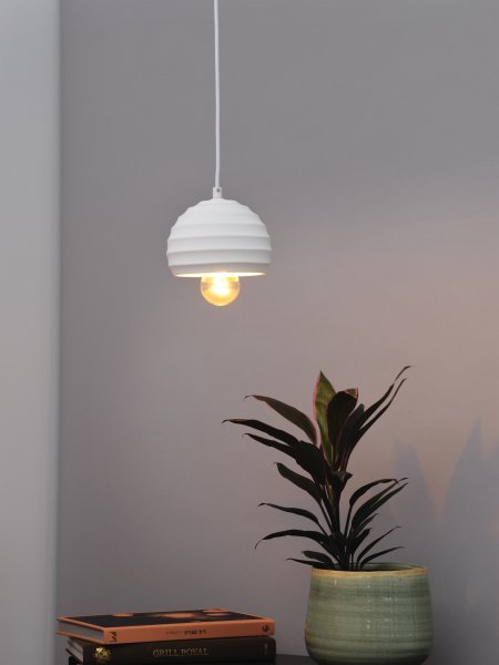  Plaster Cup Ø16 Blanc suspension De Osram - Il est recommand&eacute; d'en placer plusieurs en rang&eacute;e au-dessus du comptoir de la cuisine ou de la table &agrave; manger.