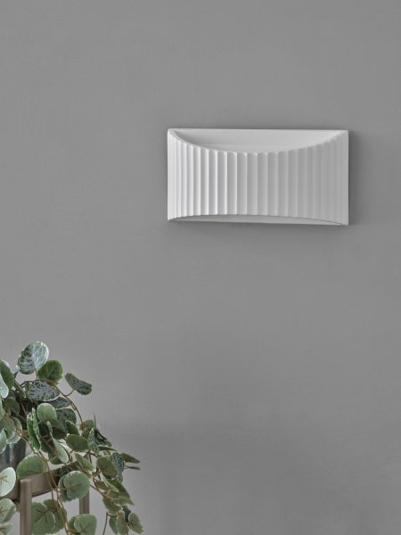 Plaster Band 30cm Blanc applique murale De Ledvance - Plaster Band &auml;r en modern v&auml;gglampa gjord av gips.