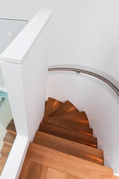 Linear Blanc De Faro Barcelona - Illuminez votre int&eacute;rieur avec ce spot LED encastr&eacute; en pl&acirc;tre et aluminium.