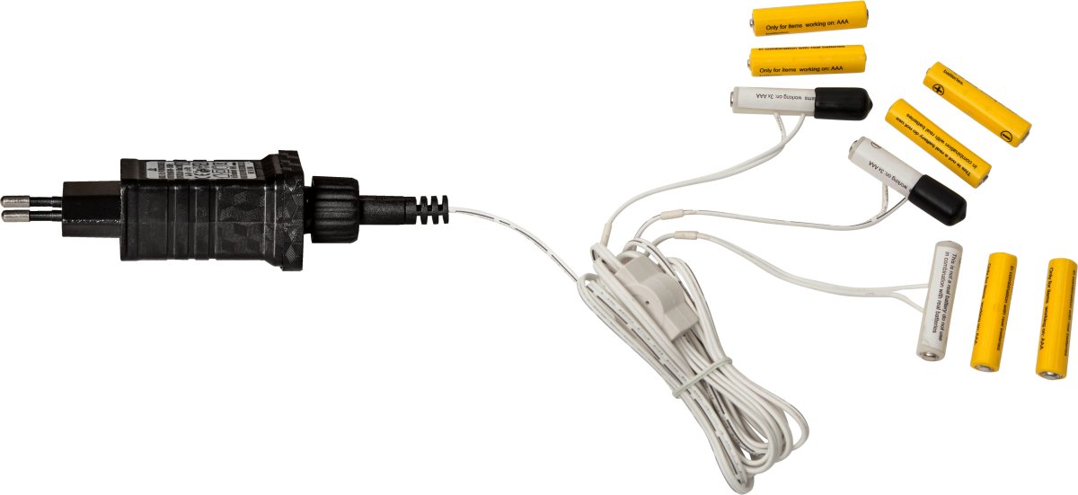 Éliminateur De Batterie 3 x AAA Blanc De Star Trading - Éliminateur de piles pour 3 piles AAA avec 3 sorties.