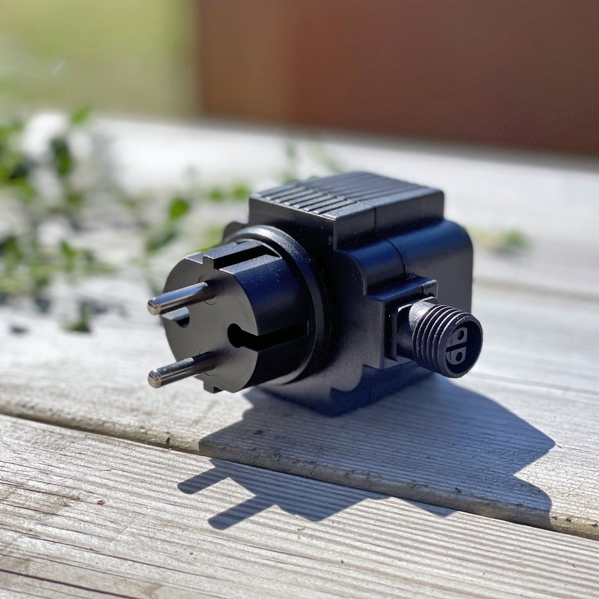 Transformateur 21w Noir De Lightson - Choisissez ce transformateur si la puissance totale des lampes est de 18 watts (pour une durée de vie optimale).