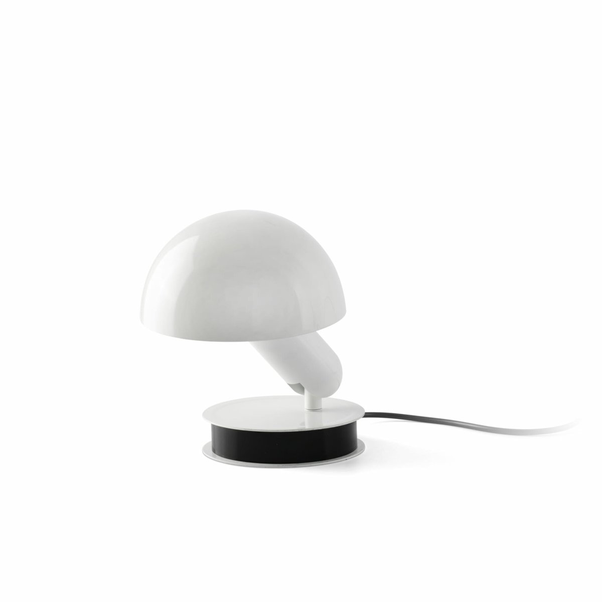 Bela 24cm Blanc lampe de bureau De Faro Barcelona - Gr&acirc;ce &agrave; son socle annulaire inclus, Bela se transforme rapidement en une &eacute;l&eacute;gante lampe de table.