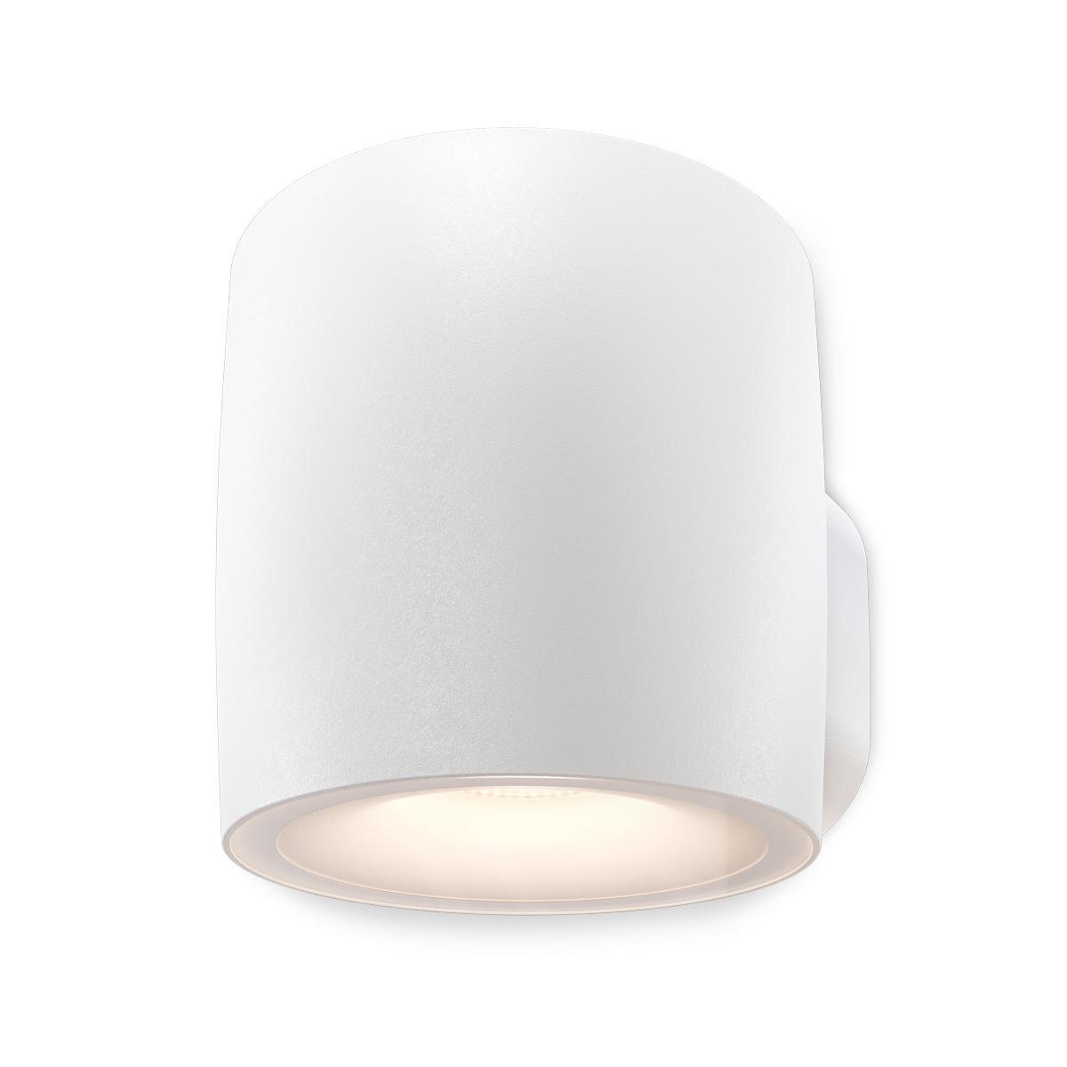 Applique murale OUT 1 Blanc De Plejd - OUT-01 est une applique murale &agrave; LED int&eacute;gr&eacute;e pour l'ext&eacute;rieur, par exemple pour &eacute;clairer les fa&ccedil;ades.