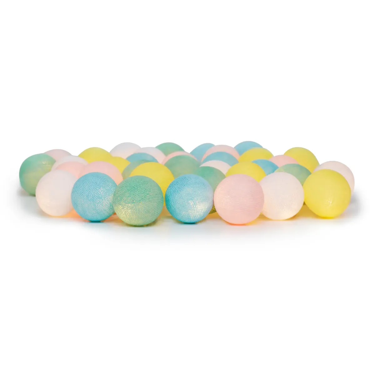 Irislights Fairytale 35-lights Multicolore De Irislights - Irislights Fairytale est une magnifique guirlande lumineuse compos&eacute;e de LED et de boules artisanales de diff&eacute;rentes couleurs.