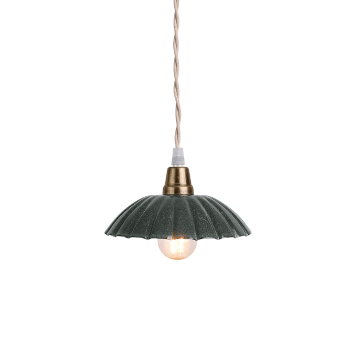 Ingrid Petit Ø16 Vert foncé lampe de fenêtre De Strömshaga - Pas de disjoncteur sur le câble ni de connecteur couronne, choisissez si vous souhaitez connecter un contact à un mur ou à un plafond.