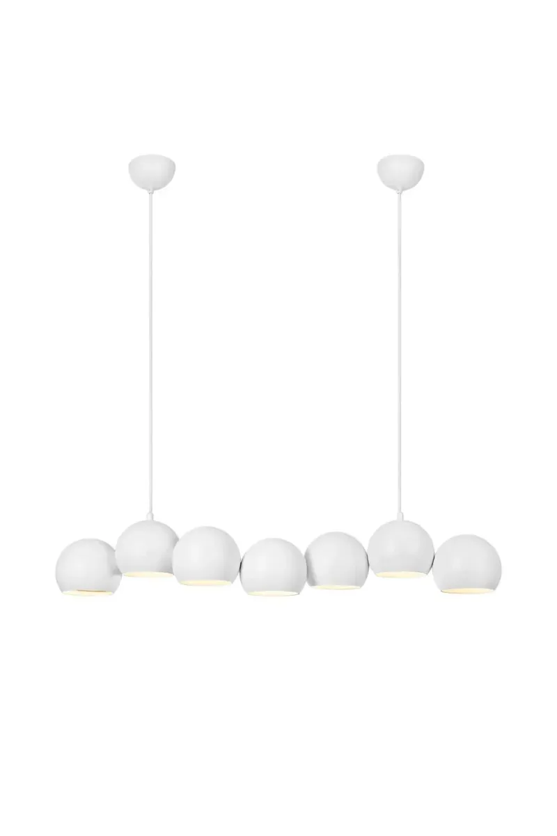 Cupolo 100cm Blanc suspension De Markslöjd - Le plafonnier est initialement suspendu avec deux supports, l'un est fix&eacute; &agrave; l'ouverture du toit et l'autre est un support cach&eacute; pour un look soign&eacute; et sym&eacute;trique.