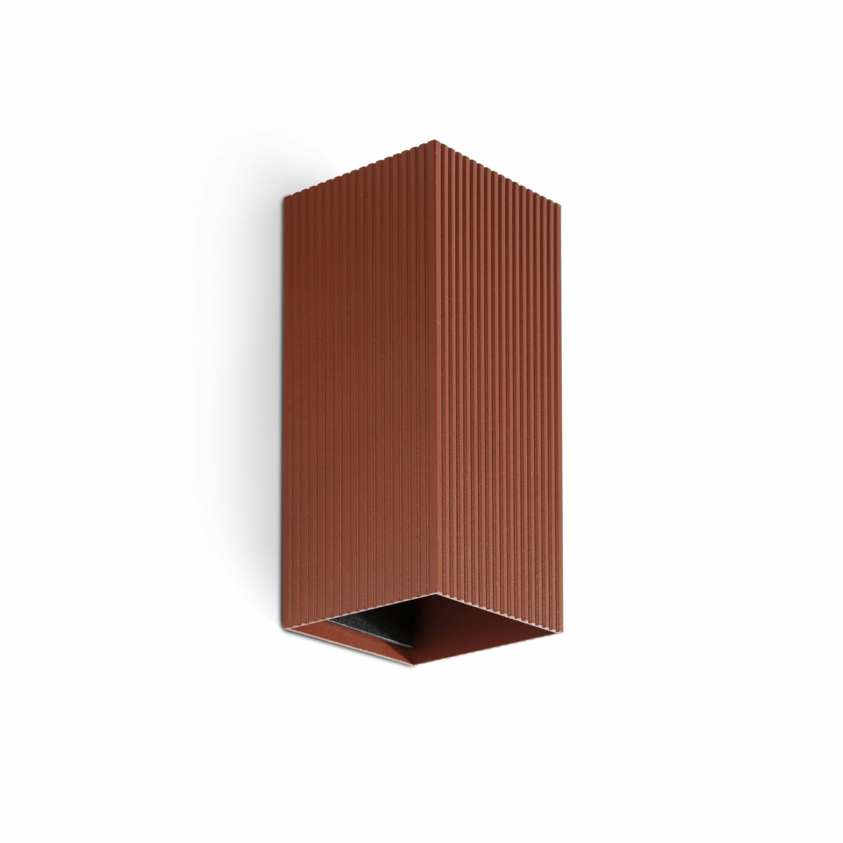 Lune 15cm Terre cuite cannelée applique murale De Faro Barcelona - Elle allie un &eacute;clairage fonctionnel et efficace &agrave; une surface textur&eacute;e moderne qui apporte du dynamisme.