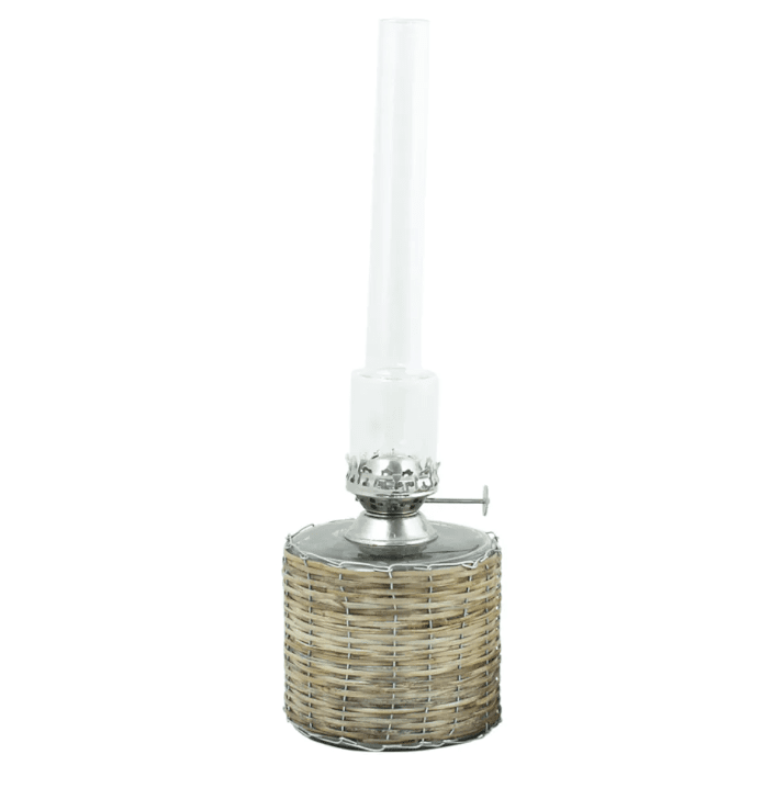 Basket-style kerosene lamp big Brun De Strömshaga - Lampe &agrave; p&eacute;trole droite en verre avec panier tress&eacute; et br&ucirc;leur en nickel.