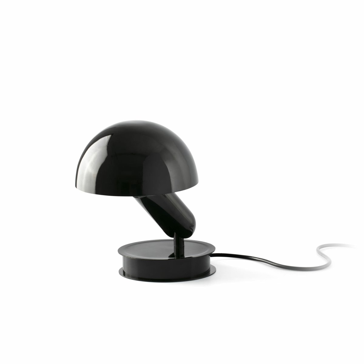 Bela 24cm Noir lampe de bureau De Faro Barcelona - Gr&acirc;ce &agrave; son socle annulaire inclus, Bela se transforme rapidement en une &eacute;l&eacute;gante lampe de table.