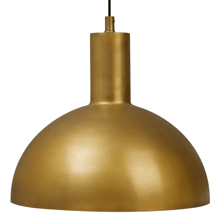Mid Ø25 Laiton brut suspension De H. Skjalm P - Cette version plus grande de la suspension de cuisine classique est parfaite pour les cuisines et les salles à manger, où elle offre une lumière généreuse et une atmosphère accueillante.