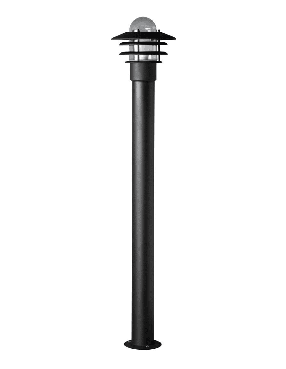 Käpylä 110cm Noir bornes De Airam - Un d&ocirc;me en verre prot&egrave;ge la source lumineuse et dirige la lumi&egrave;re vers le haut et vers le bas et entre les lattes en acier de couleur assortie de la lampe.