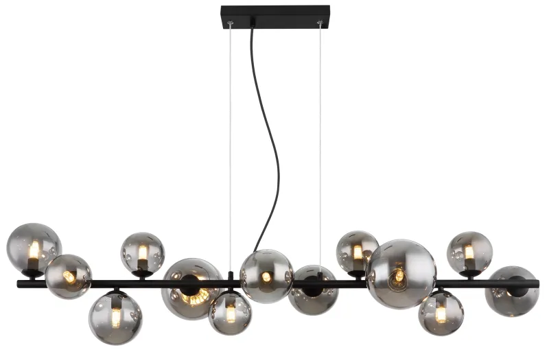 Riha 120cm Couleur fumée suspension De Globo Lighting - Lampan &auml;r av mattsvart metall och ger ditt hem en lyxig och inbjudande atmosf&auml;r.