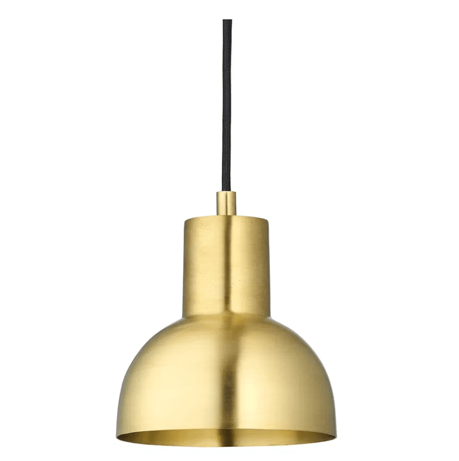 Mini Ø14 Laiton mat suspension De H. Skjalm P - Parfait pour accrocher au-dessus de la table de cuisine ou de salle à manger, individuellement ou en groupe pour créer un éclairage d'ambiance.