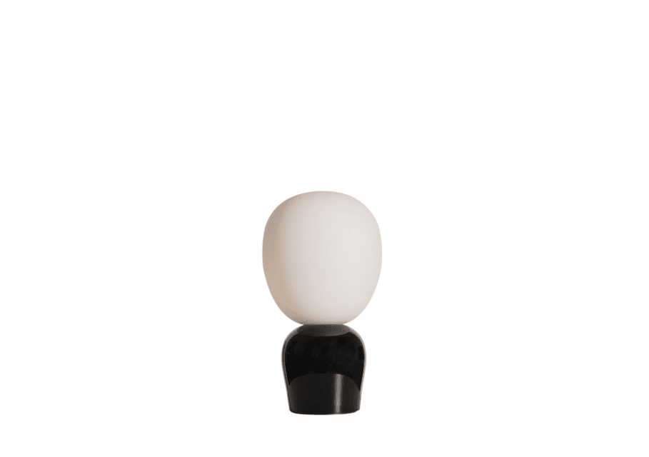 Buddy 34cm Noir lampe de table De Belid - Gr&acirc;ce &agrave; sa lumi&egrave;re douce et son design raffin&eacute;, Buddy s'int&egrave;gre harmonieusement dans tous les int&eacute;rieurs &ndash; une lampe qui apportera lumi&egrave;re et caract&egrave;re pour des g&eacute;n&eacute;rations.