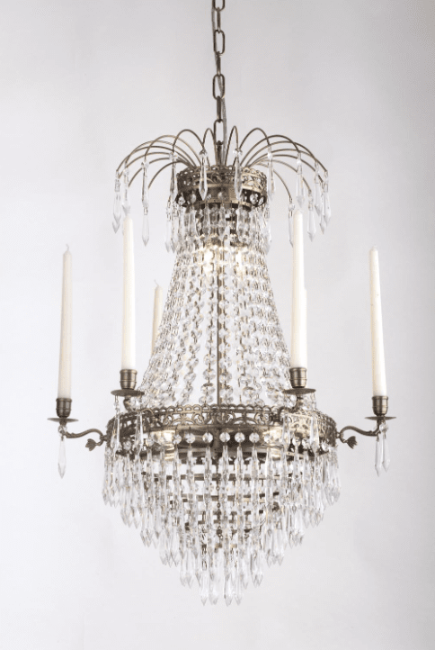 Empire Classic Ø55 Laiton antique cristal De Norrsken Design - La finition en laiton antique transmet un sentiment de charme historique et de luxe, ce qui en fait un détail parfait dans les environnements classiques et modernes.