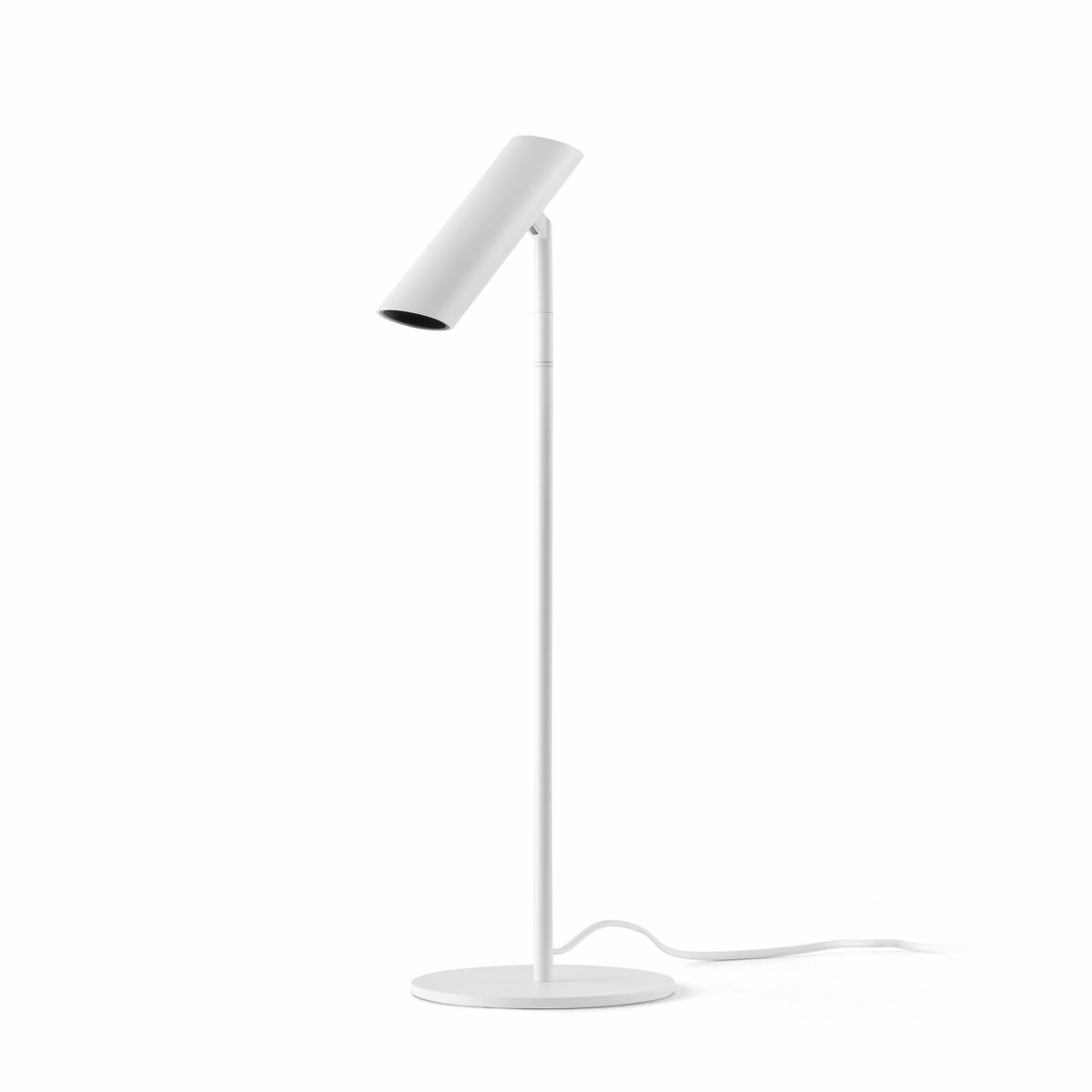 Leo 48cm Blanc lampe de bureau De Faro Barcelona - Leo est une lampe de table blanche &agrave; LED int&eacute;gr&eacute;e alliant polyvalence et design moderne.