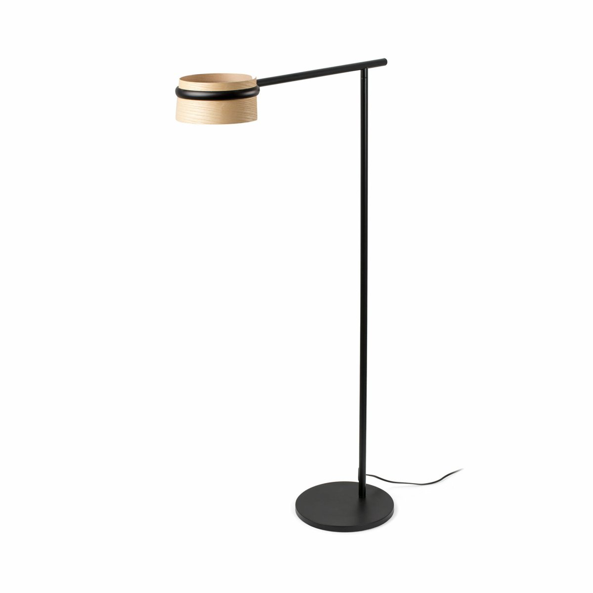Loop Bois lampadaire De Faro Barcelona - Loop est un excellent choix pour les maisons priv&eacute;es comme pour les espaces publics o&ugrave; design et confort sont primordiaux.