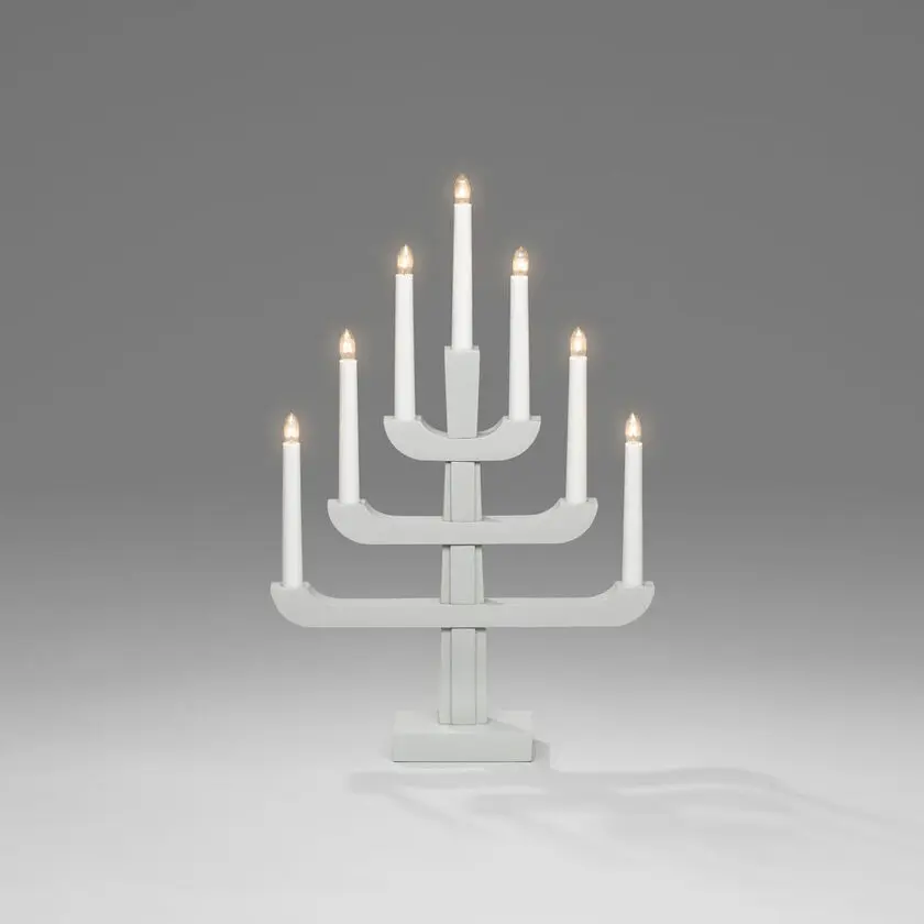Candelabra 7 Lights Gris De Konstsmide - Livr&eacute; avec un c&acirc;ble blanc de 1,7 m, un interrupteur d'alimentation et une prise.