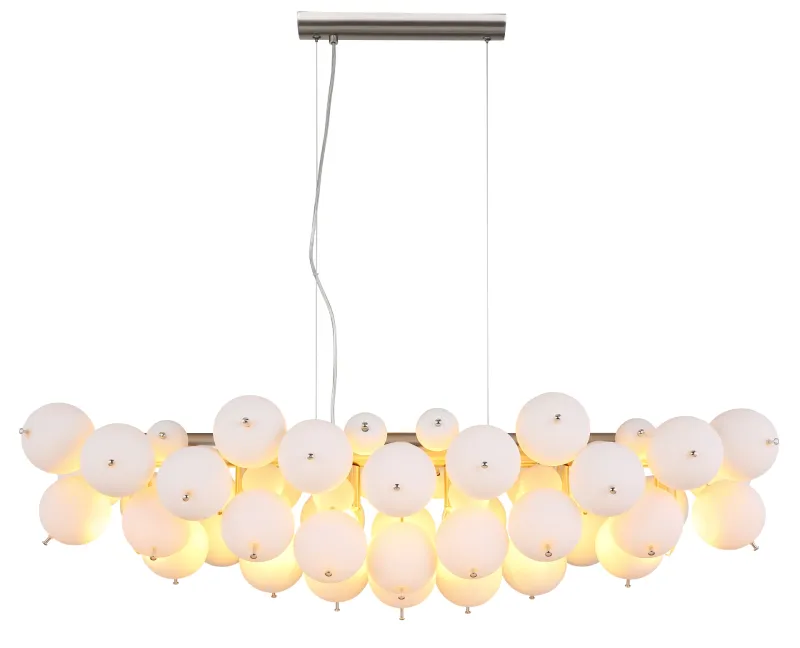 Udo 120cm Blanc suspension De Globo Lighting - Metallen i matt nickelfinish ger lampan en sofistikerad och modern k&auml;nsla.