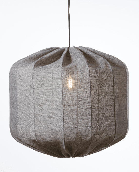 Dester Abat-Jour S/Suspension Ø58 Brun suspension De Alde & Lind - Il sera du plus bel effet au-dessus d'une table &agrave; manger ou d'une table basse, ou comme lampe sur pied, par exemple dans un escalier.