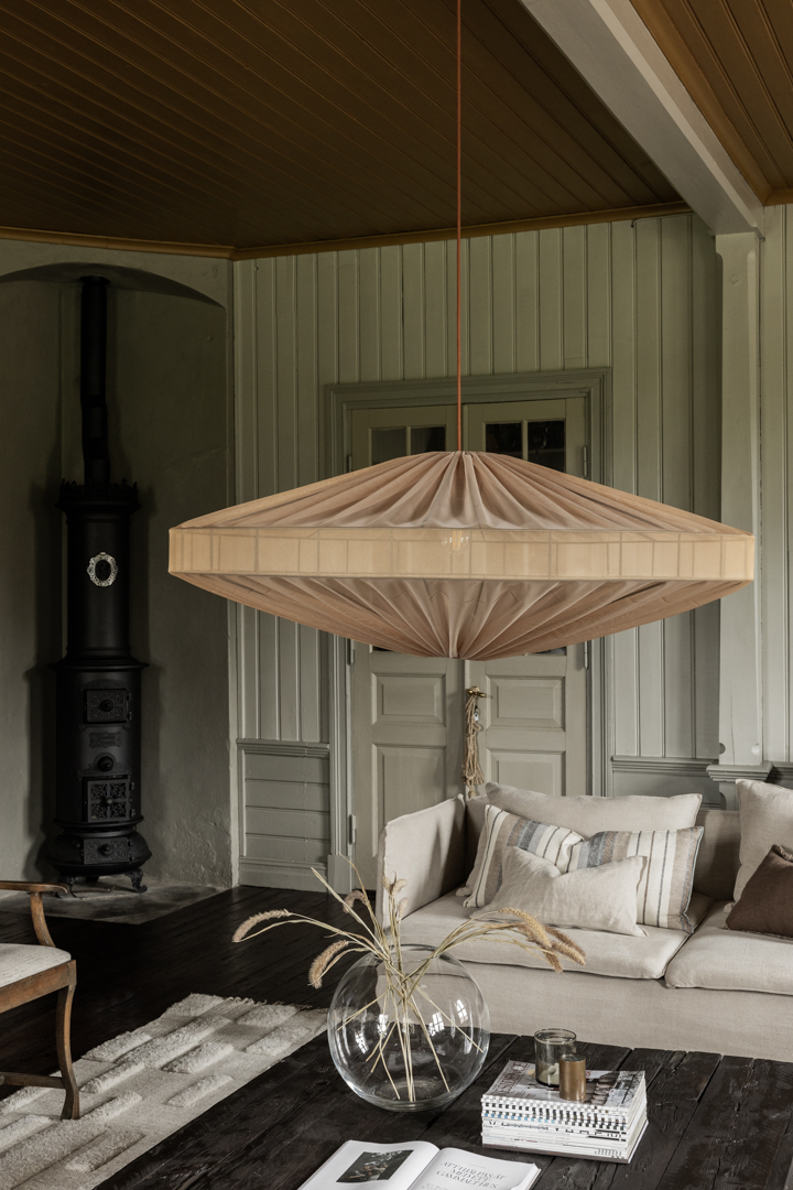 Alba Abat-Jour S/Suspension Ø115 Orange suspension De Alde & Lind - Selon la lampe, Alba peut &ecirc;tre utilis&eacute;e comme suspension ou plafonnier.