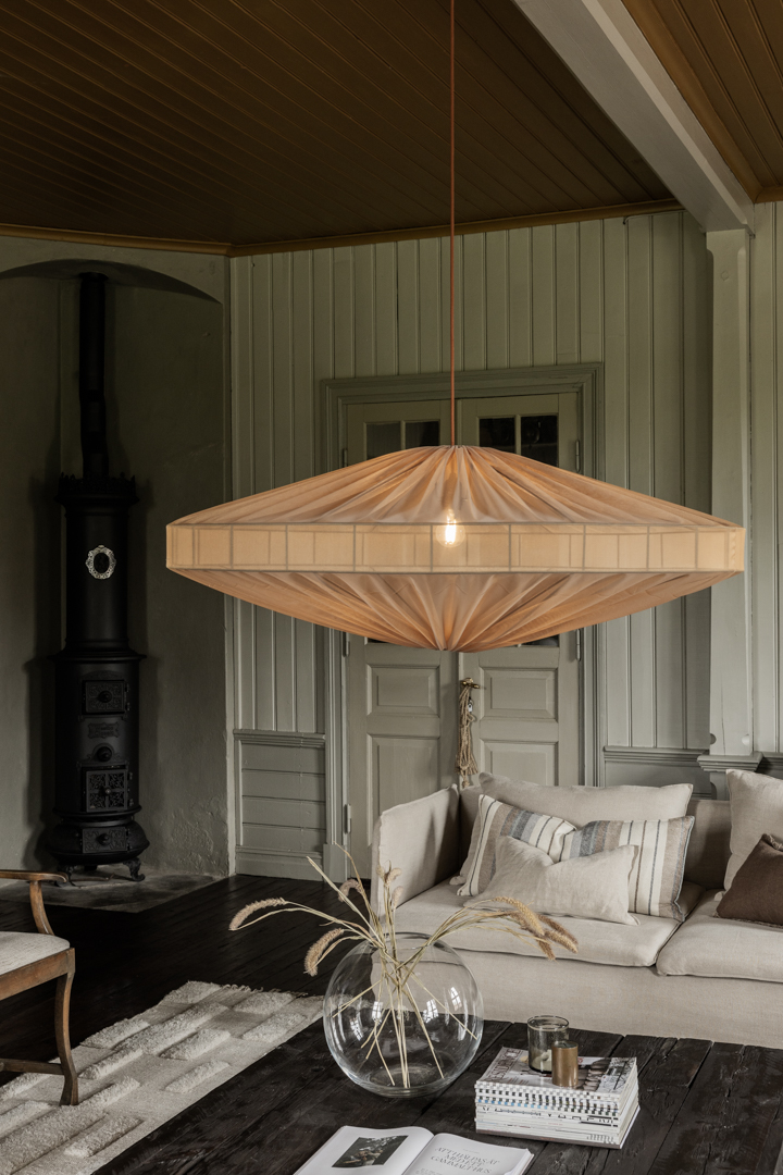 Alba Abat-Jour S/Suspension Ø115 Orange suspension De Alde & Lind - Selon la lampe, Alba peut &ecirc;tre utilis&eacute;e comme suspension ou plafonnier.