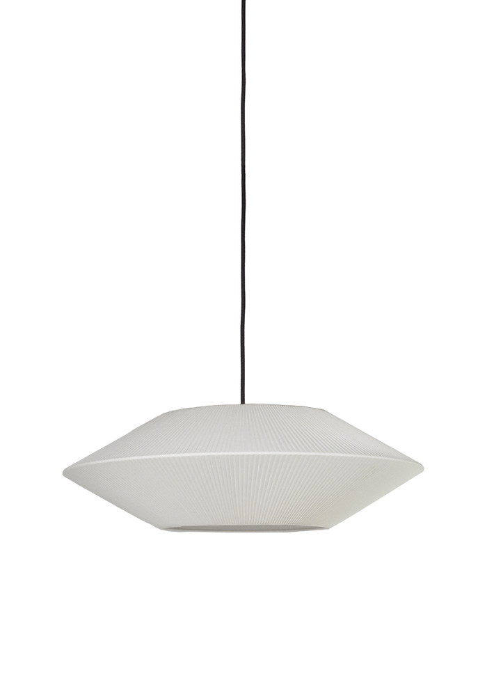 Pollux Abat-Jour S/Suspension Ø58 Blanc cassé suspension De Alde & Lind - Il offre une bonne protection contre l'&eacute;blouissement tout en diffusant une lumi&egrave;re abondante sur la table gr&acirc;ce &agrave; sa grande ouverture vers le bas.