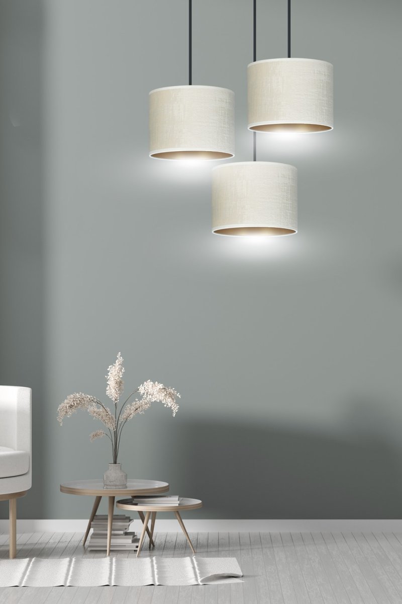 Hilde Ø50 Beige suspension De Emibig Lighting - La construction simple et la palette de couleurs &eacute;l&eacute;gante font de Hilde un choix polyvalent qui s'int&egrave;gre dans de nombreuses pi&egrave;ces et styles diff&eacute;rents.