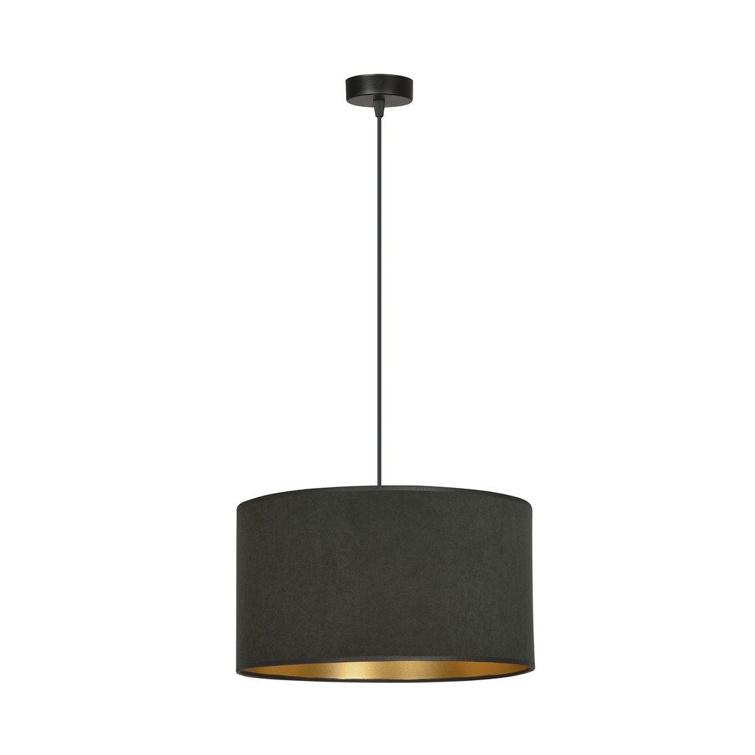 Hilde Ø35 Noir suspension De Emibig Lighting - La construction simple et la palette de couleurs &eacute;l&eacute;gante font de Hilde un choix polyvalent qui s'int&egrave;gre dans de nombreuses pi&egrave;ces et styles diff&eacute;rents.