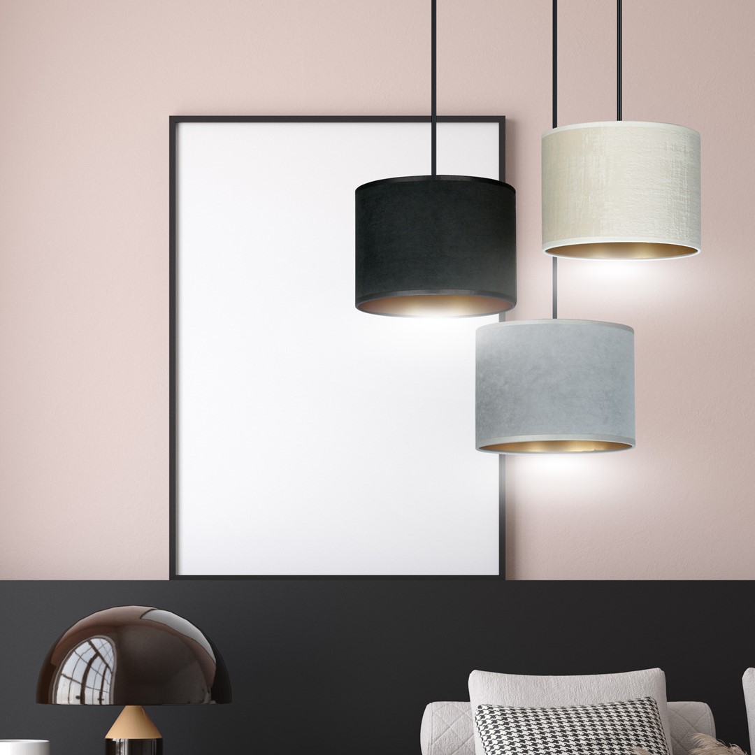 Hilde 50cm Multicolore suspension De Emibig Lighting - Les trois nuances sont fabriqu&eacute;es dans un mat&eacute;riau durable avec une texture velout&eacute;e et un centre dor&eacute;.