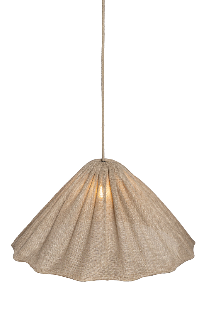Fuji Abat-Jour S/Suspension Ø58 Beige suspension De Alde & Lind - Le tissu beige, à la surface légèrement rugueuse et texturée, confère à l'abat-jour un bel éclat, tel une goutte d'eau.