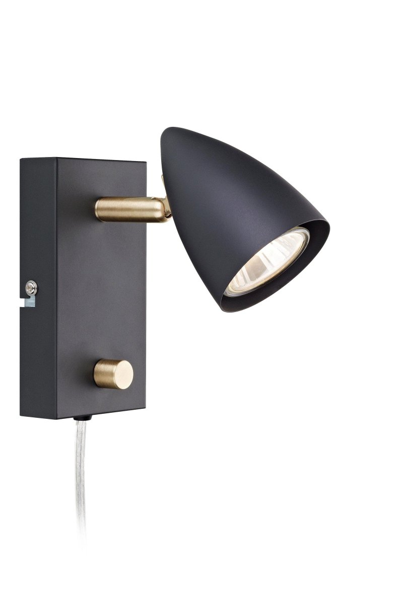 Ciro Noir lampe de lecture De Markslöjd - Sa conception compacte et son installation facile en font un choix &eacute;l&eacute;gant et styl&eacute; pour tous les types d'int&eacute;rieurs.