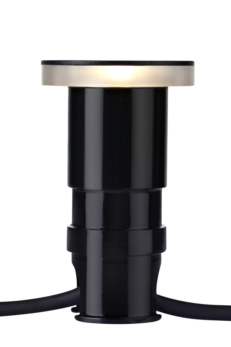 Spot Encastré Pour Terrasse 3W Noir Garden 24 De Markslöjd - Garden 24 a un indice de protection IP44 et convient &agrave; l'&eacute;clairage de jardin et d'ext&eacute;rieur que vous pouvez facilement installer.
