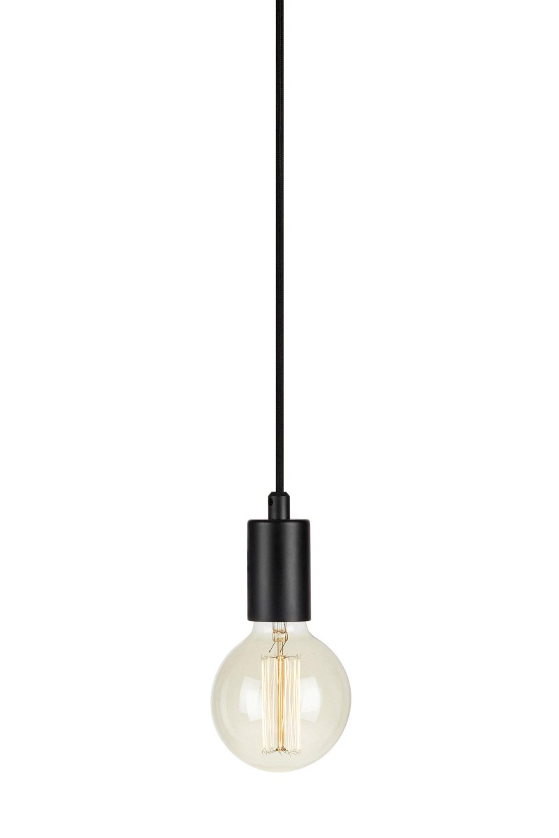 Sky Ø4 Noir lampe de fenêtre De Markslöjd - Sky est un favori pour ceux qui aiment la simplicit&eacute; et l'&eacute;l&eacute;gance dans la d&eacute;coration int&eacute;rieure.