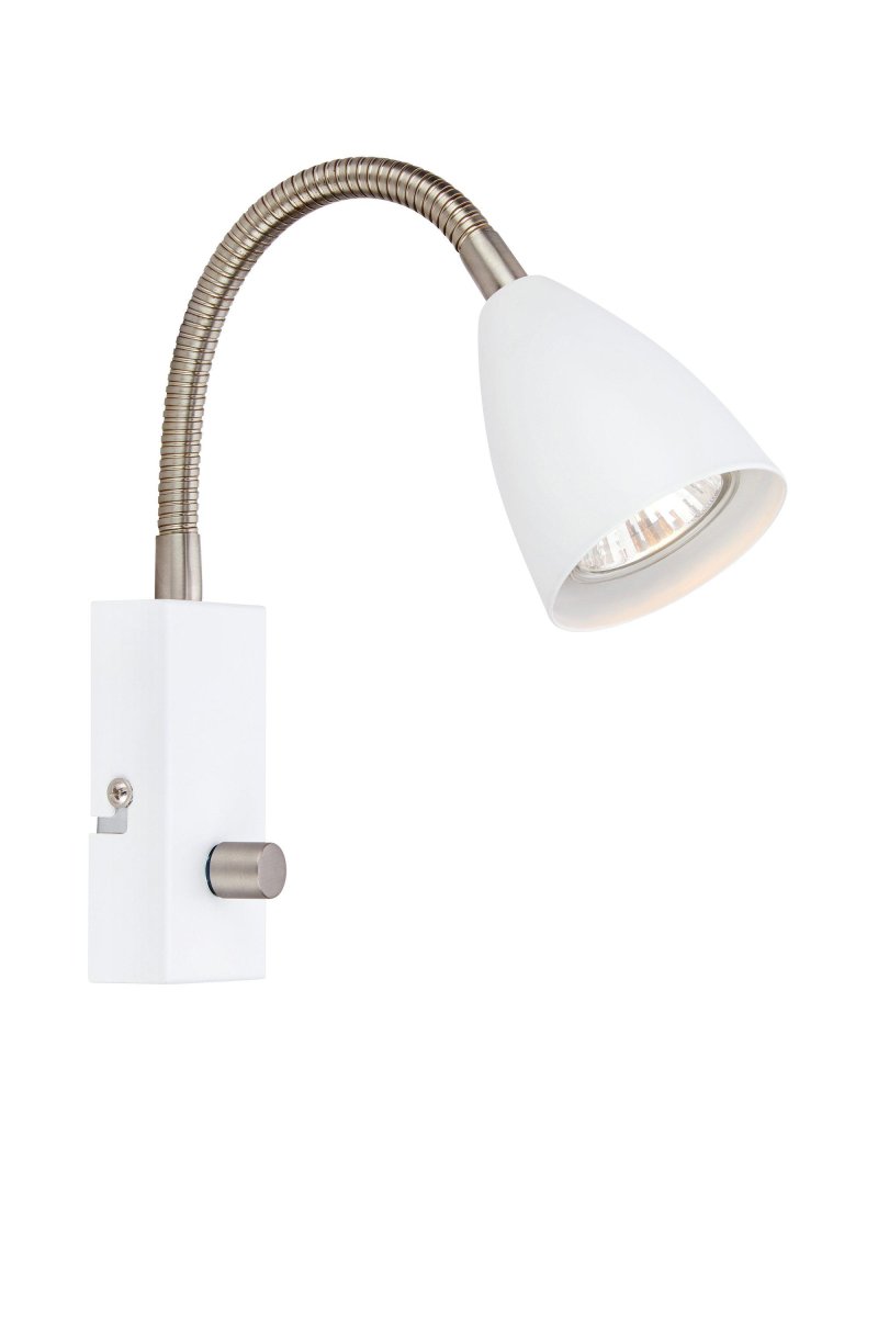 Ciro Blanc lampe de lecture De Markslöjd - Parfait comme lampe de chevet ou comme éclairage de travail au bureau, vous pouvez facilement diriger la lumière exactement là où vous en avez besoin.