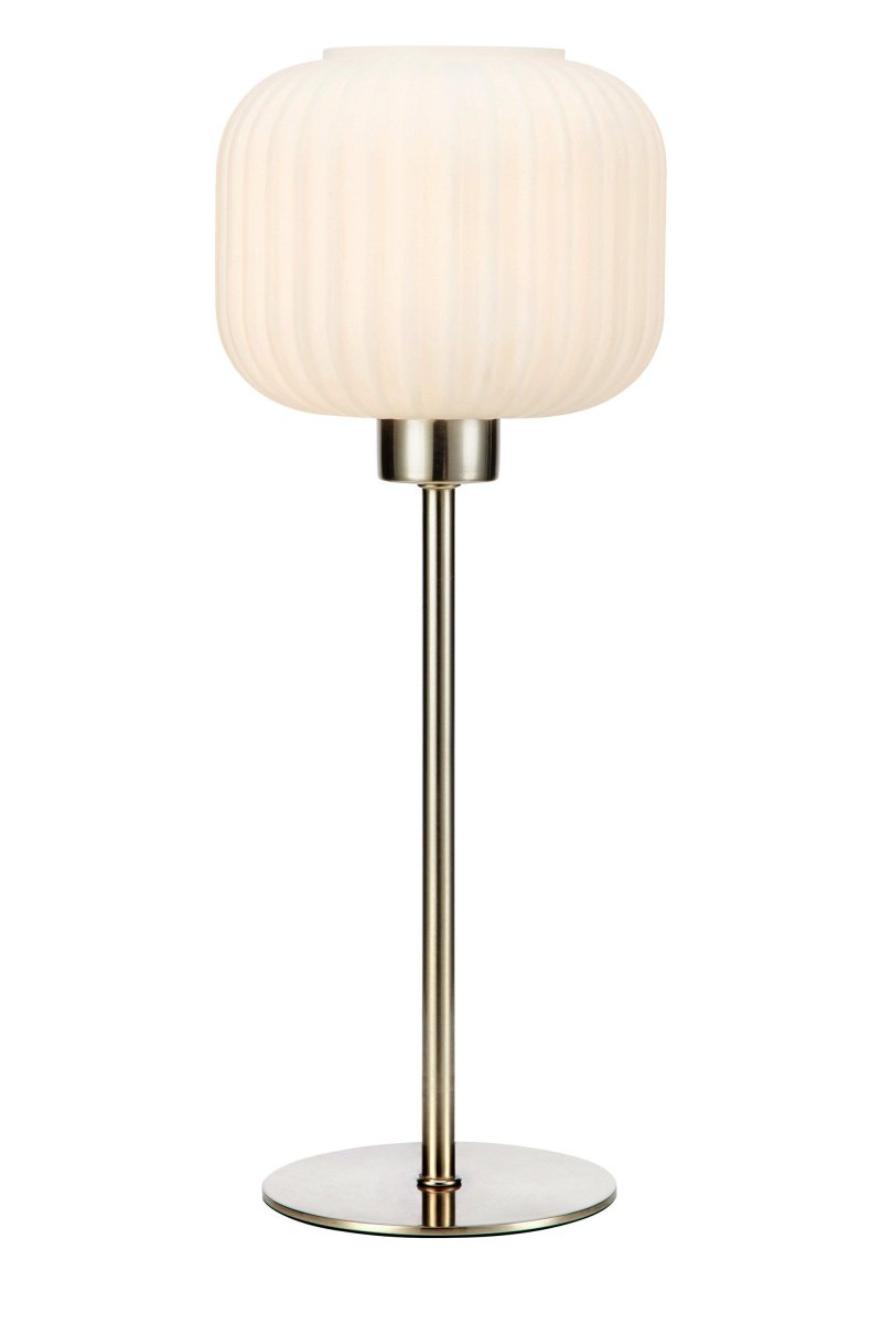 Sober 38cm Acier lampe de table De Markslöjd - Sober est une lampe de table élégante avec un abat-jour en verre élégant et une base en acier.
