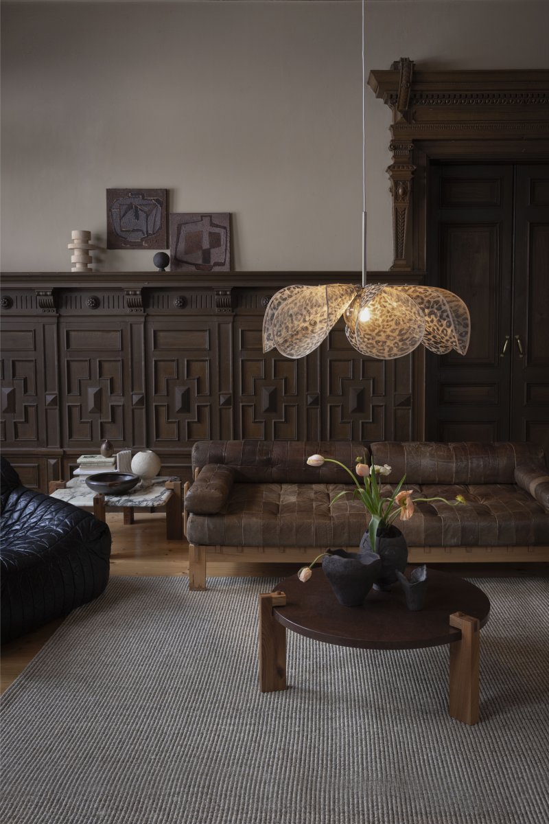 Styrka Ø75 Multicolore suspension De Markslöjd - Remarque&nbsp;: La fibre de banane &eacute;tant un mat&eacute;riau naturel, son aspect est unique et pr&eacute;sente des variations de couleur et de forme.