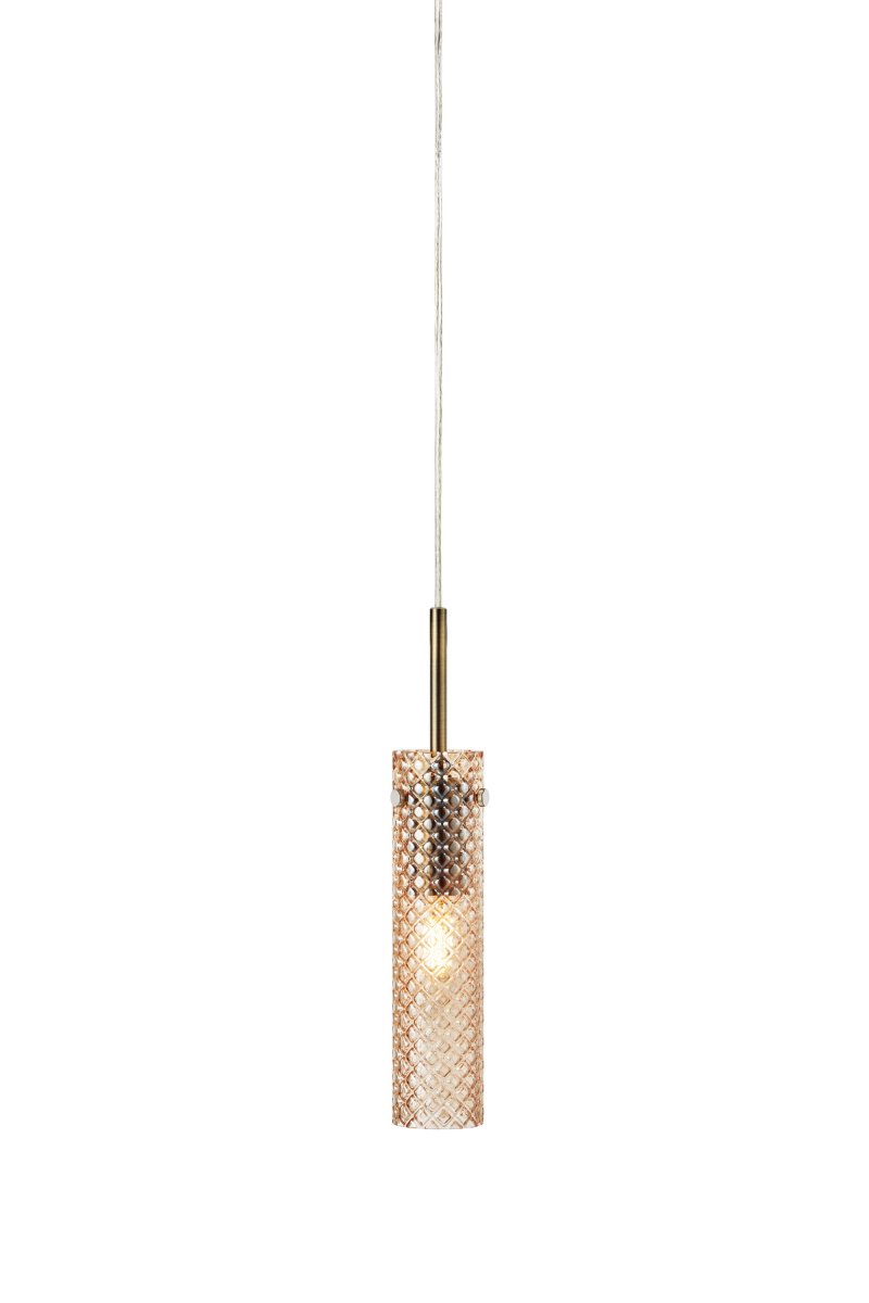 Vibia Ø5 Ambre lampe de fenêtre De Markslöjd - La texture d&eacute;corative et la teinte chaude du verre cr&eacute;ent un effet vibrant et de magnifiques reflets lumineux lorsque la lampe est allum&eacute;e.