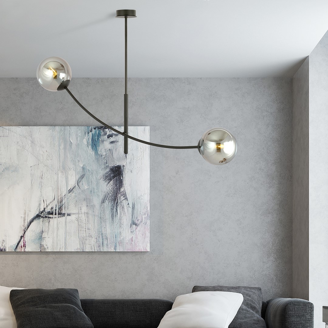 Hunter 83cm Noir/Fumé suspension De Emibig Lighting - Les minces d&ocirc;mes en verre ajoutent &eacute;l&eacute;gance et l&eacute;g&egrave;ret&eacute;, tandis que la forme minimaliste assure un flux lumineux efficace m&ecirc;me dans les grandes pi&egrave;ces.