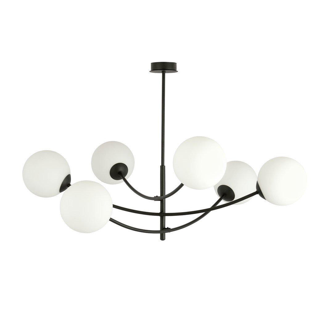 Hunter Ø90 Noir et blanc suspension De Emibig Lighting - Les minces d&ocirc;mes en verre ajoutent &eacute;l&eacute;gance et l&eacute;g&egrave;ret&eacute;, tandis que la forme minimaliste assure un flux lumineux efficace m&ecirc;me dans les grandes pi&egrave;ces.