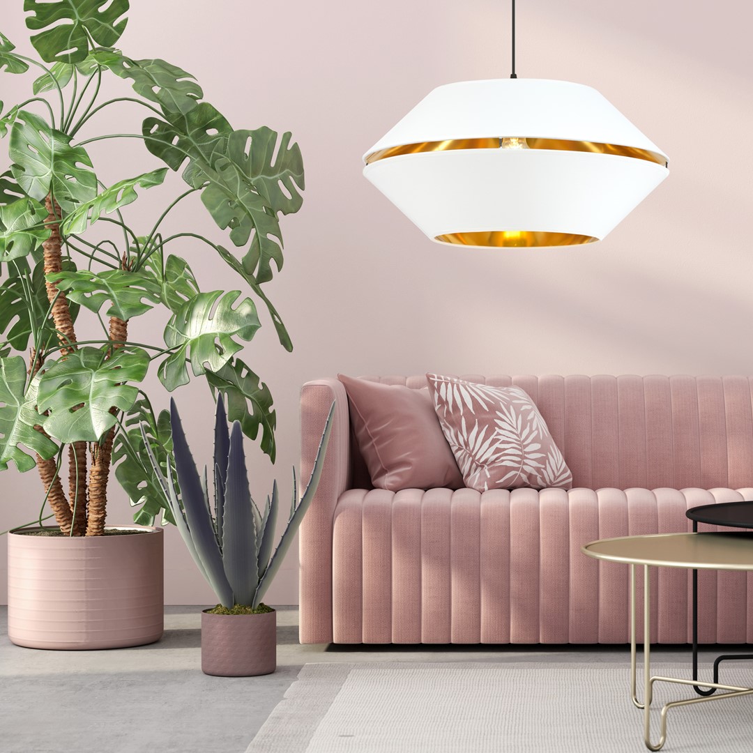 Piano Ø42 Blanc suspension De Emibig Lighting - L'abat-jour unique avec un int&eacute;rieur dor&eacute; donne &agrave; la pi&egrave;ce un caract&egrave;re particulier et cr&eacute;e une atmosph&egrave;re magique de chaleur.