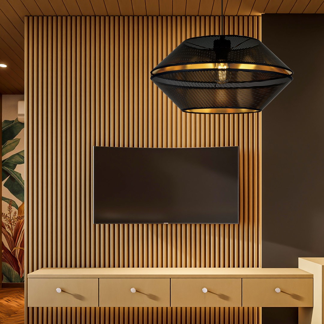 Malia Ø42 Noir suspension De Emibig Lighting - L'abat-jour unique avec un int&eacute;rieur dor&eacute; donne &agrave; la pi&egrave;ce un caract&egrave;re distinctif et cr&eacute;e une atmosph&egrave;re magique et atmosph&eacute;rique avec chaleur.