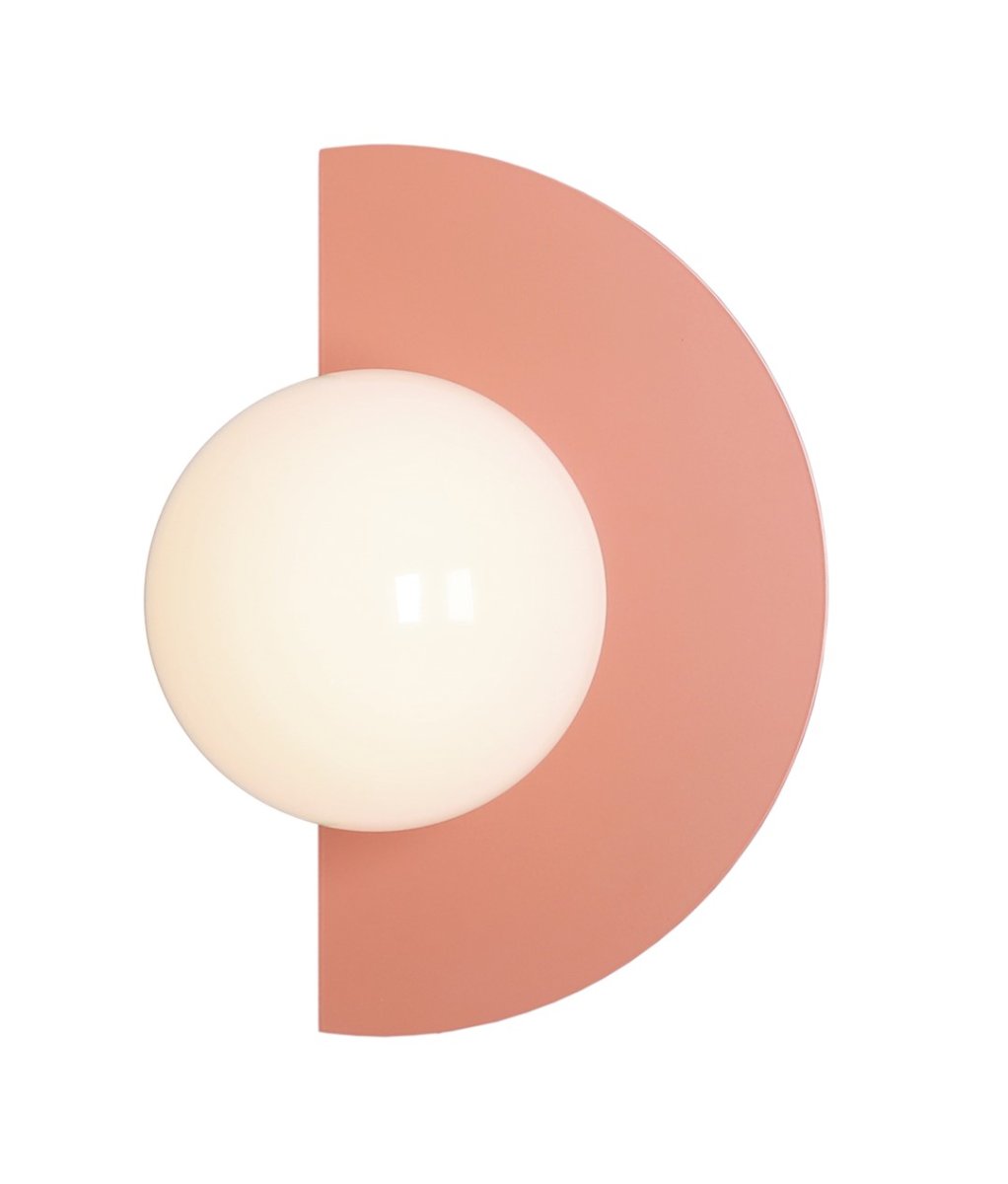 Loop 28cm Corail applique murale De Artera - Cette applique murale moderne combine une géométrie simple avec un design élégant pour créer un élément de design unique et accrocheur.