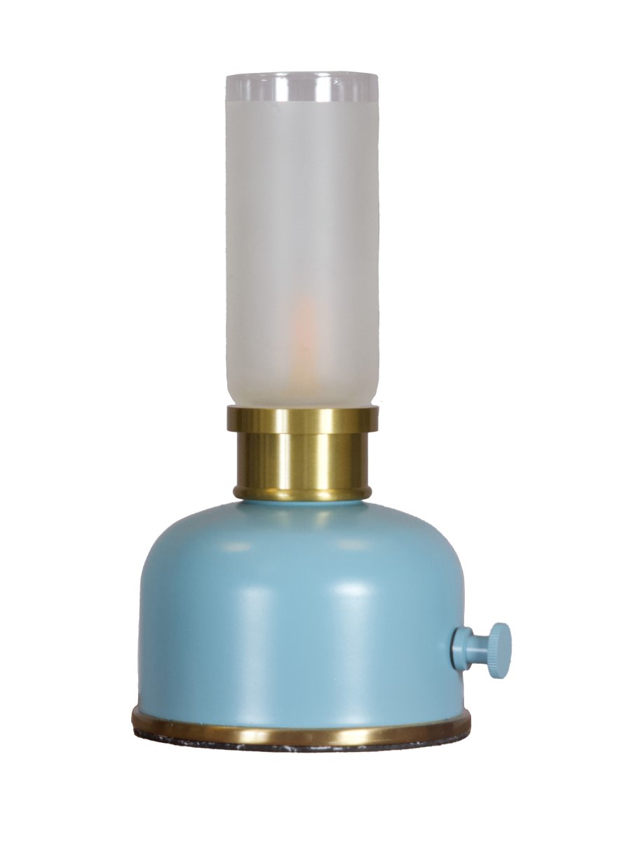 Frida 22cm Bleu portable De PR Home - Elle cr&eacute;e une ambiance chaleureuse et accueillante gr&acirc;ce &agrave; une temp&eacute;rature de couleur d'environ 2&nbsp;200&nbsp;Kelvins et un flux lumineux de 20 &agrave; 40&nbsp;lumens, selon l'intensit&eacute;.